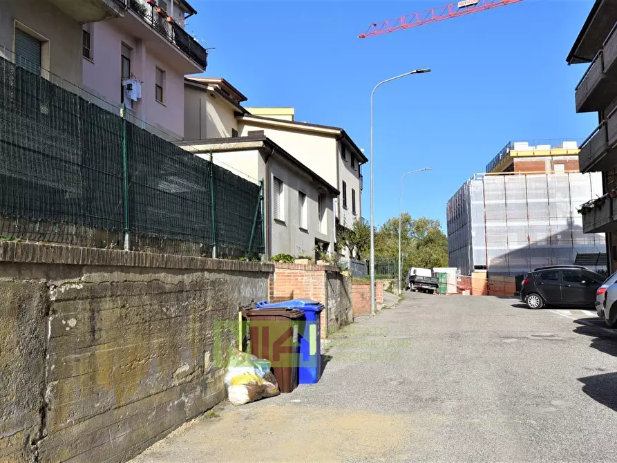 Immagine 30 di Appartamento in vendita  in Via Rio a Montefortino