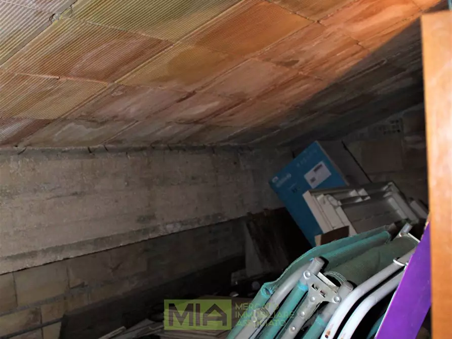 Immagine 20 di Attico in vendita  in Via Della Repubblica a Comunanza