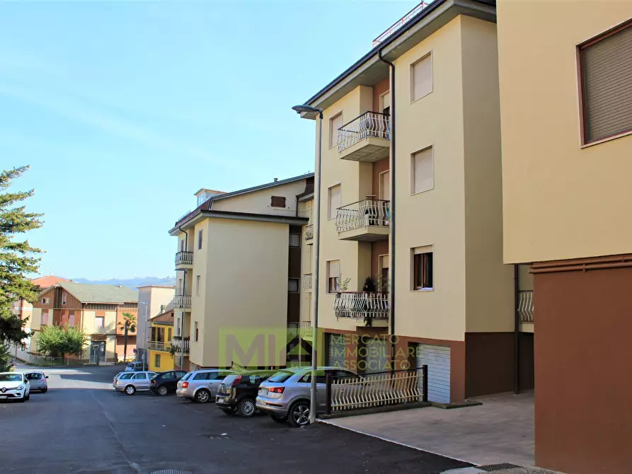 Immagine 24 di Attico in vendita  in Via Della Repubblica a Comunanza