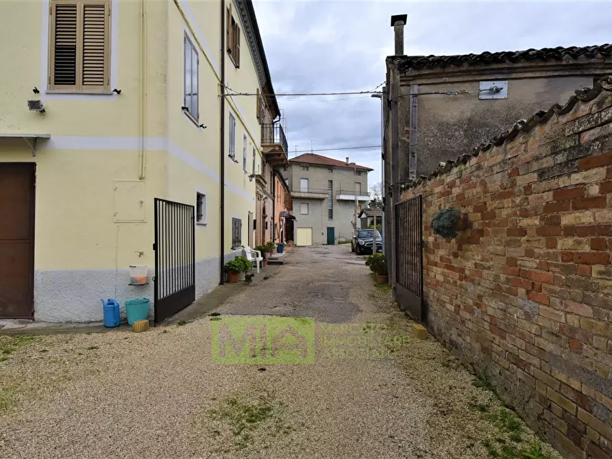 Immagine 8 di Rustico / casale in vendita  in Via Pozzo a Falerone