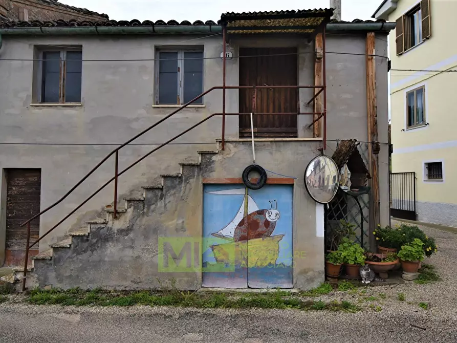 Immagine 10 di Rustico / casale in vendita  in Via Pozzo a Falerone