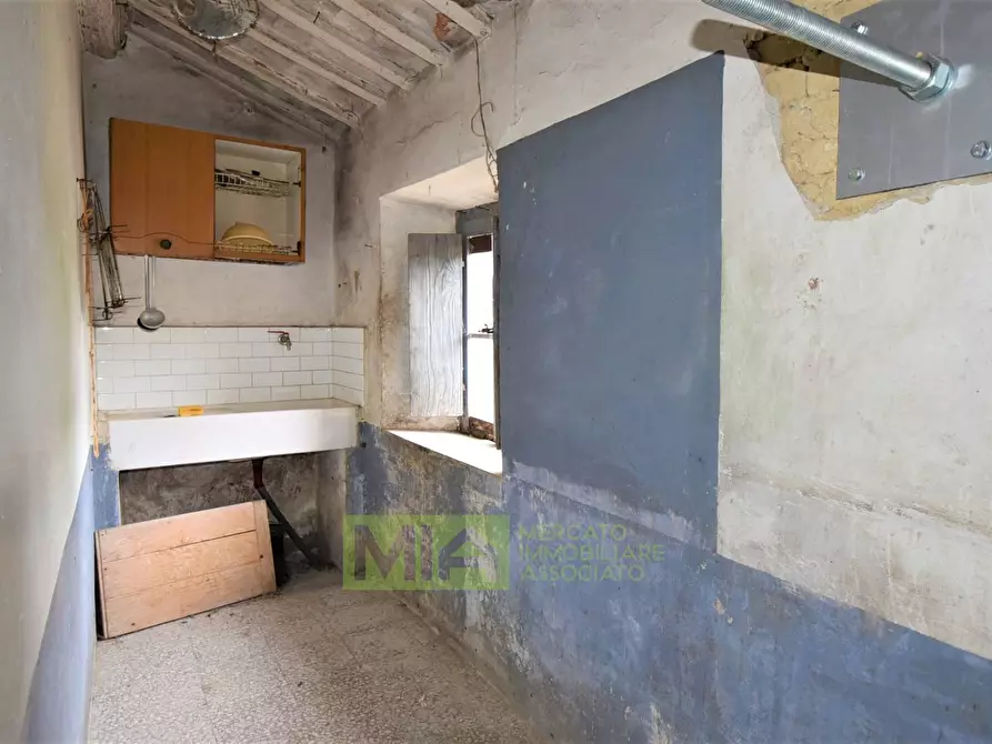 Immagine 24 di Rustico / casale in vendita  in Via Pozzo a Falerone