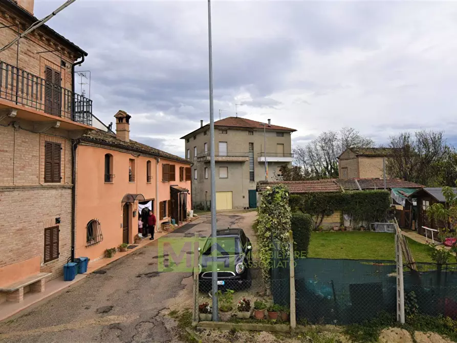 Immagine 26 di Rustico / casale in vendita  in Via Pozzo a Falerone