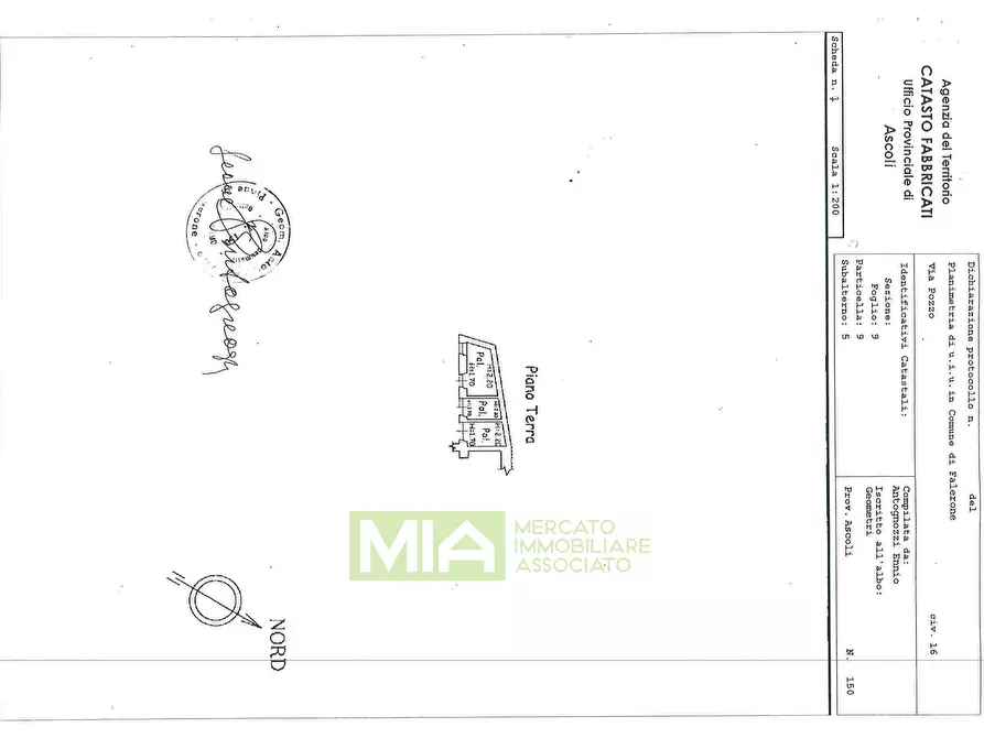 Immagine 29 di Rustico / casale in vendita  in Via Pozzo a Falerone