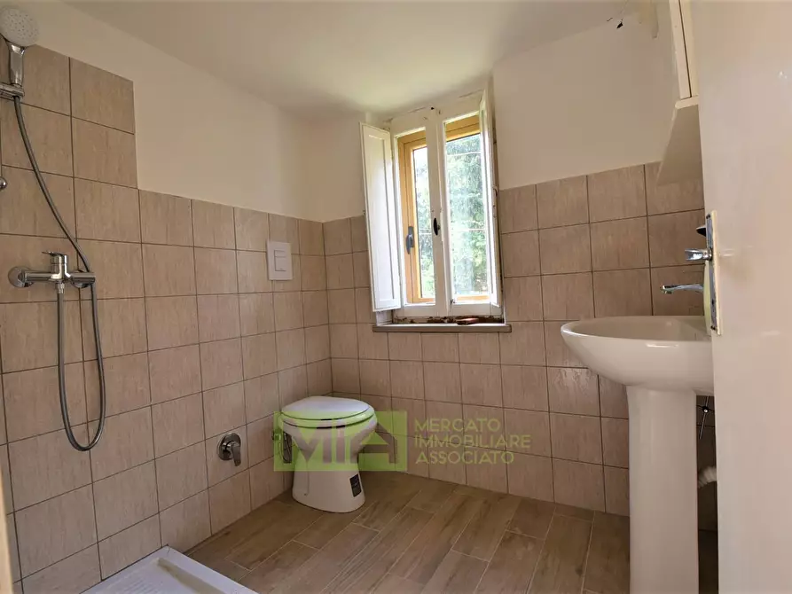 Immagine 13 di Casa indipendente in vendita  in Località Villa Cese a Amandola