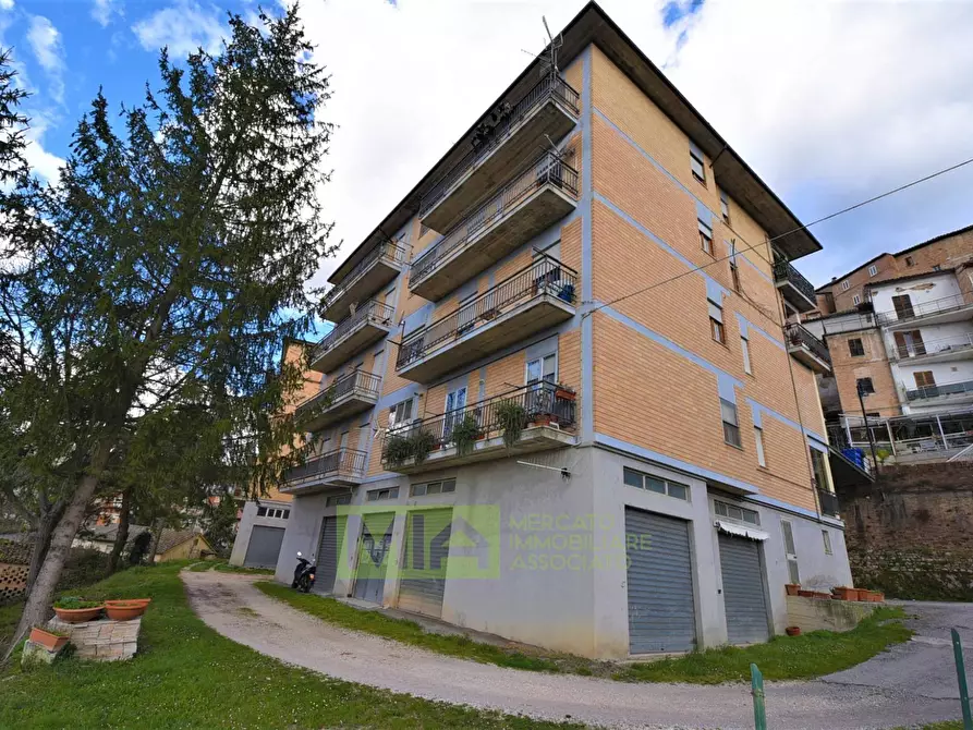 Immagine 4 di Appartamento in vendita  in Via XX Settembre a Amandola