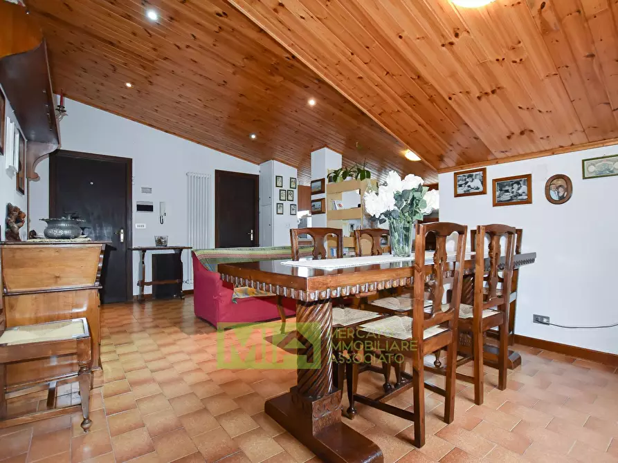 Immagine 1 di Appartamento in vendita  in Via De Gasperi a Amandola
