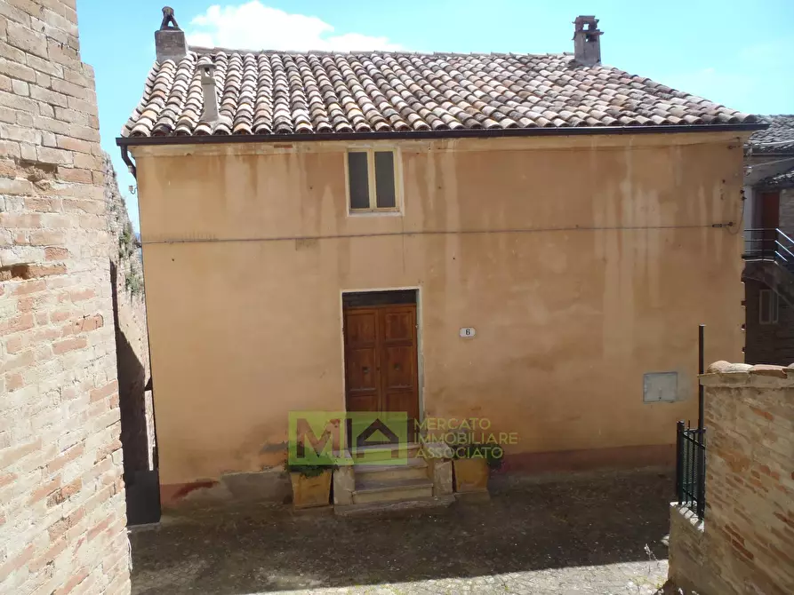 Immagine 2 di Casa indipendente in vendita  in Via Felice Cavallotti a Falerone