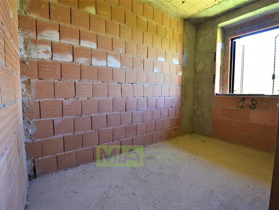 Immagine 25 di Villa in vendita  in Via Della Pace a Falerone