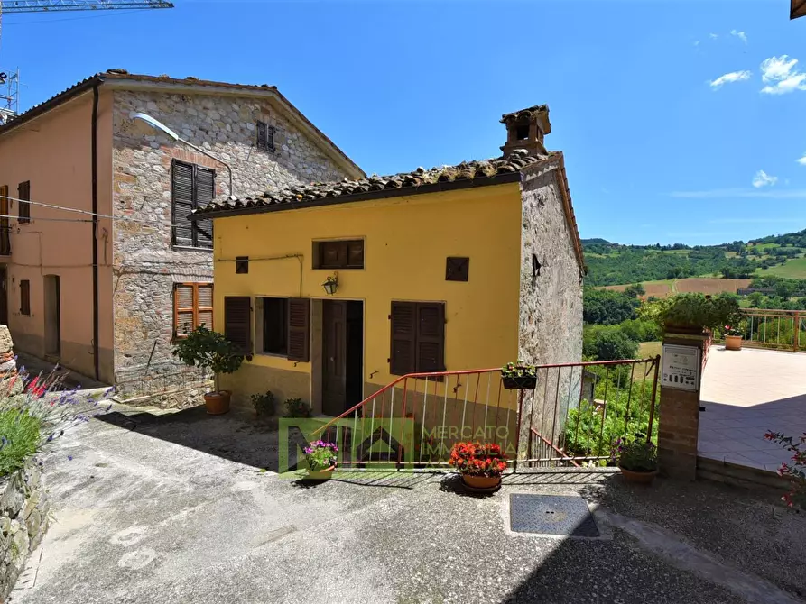 Immagine 1 di Casa indipendente in vendita  in Località Sossasso a Montefortino
