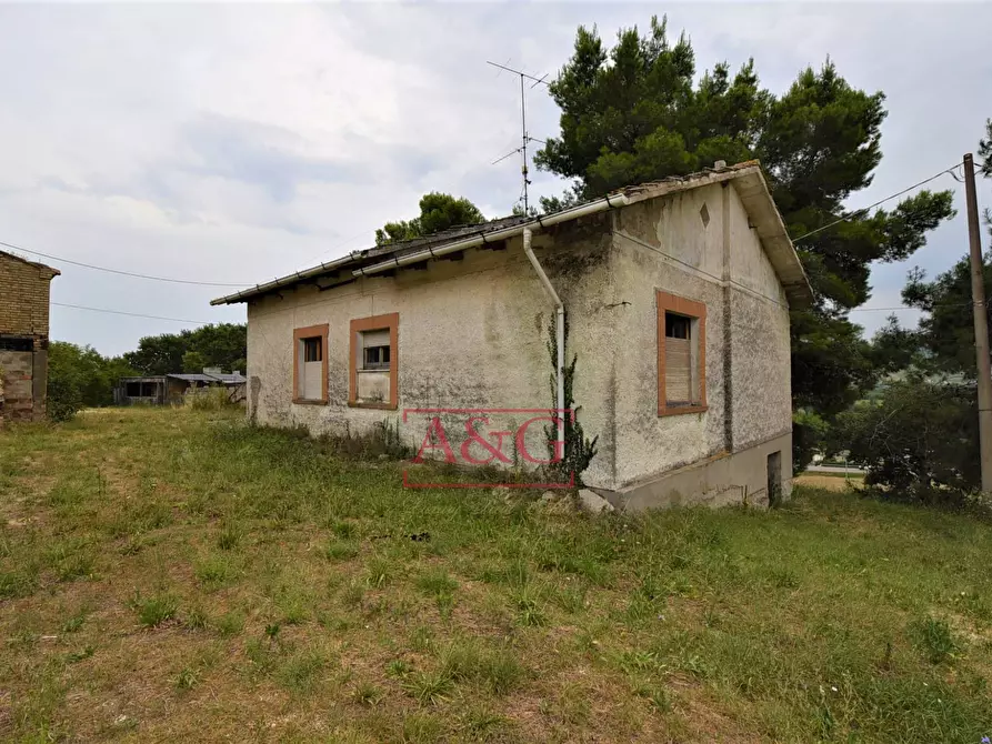 Immagine 8 di Rustico / casale in vendita  in Contrada Campiglione a Fermo