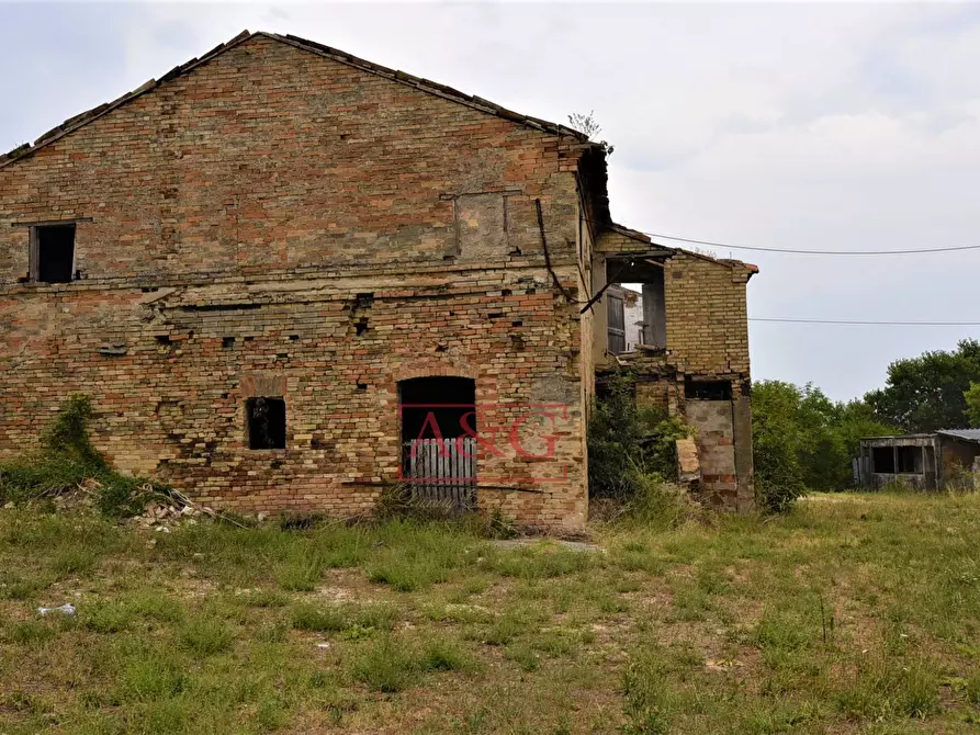Immagine 9 di Rustico / casale in vendita  in Contrada Campiglione a Fermo