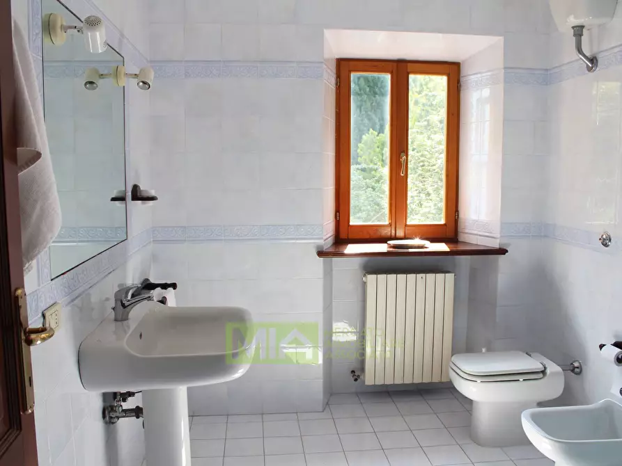 Immagine 12 di Villa in vendita  in CONTRADA VALLEMARINA a Monte Vidon Corrado