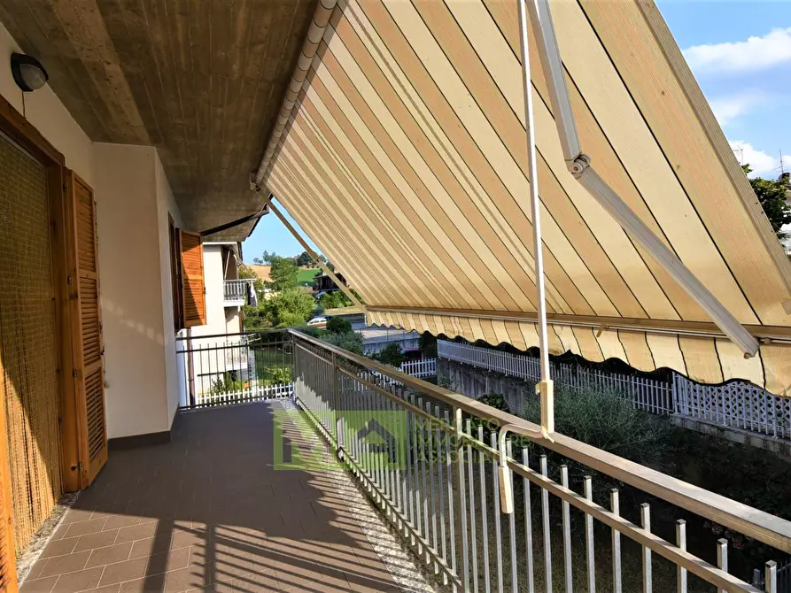 Immagine 7 di Appartamento in vendita  in Via Roma a Amandola