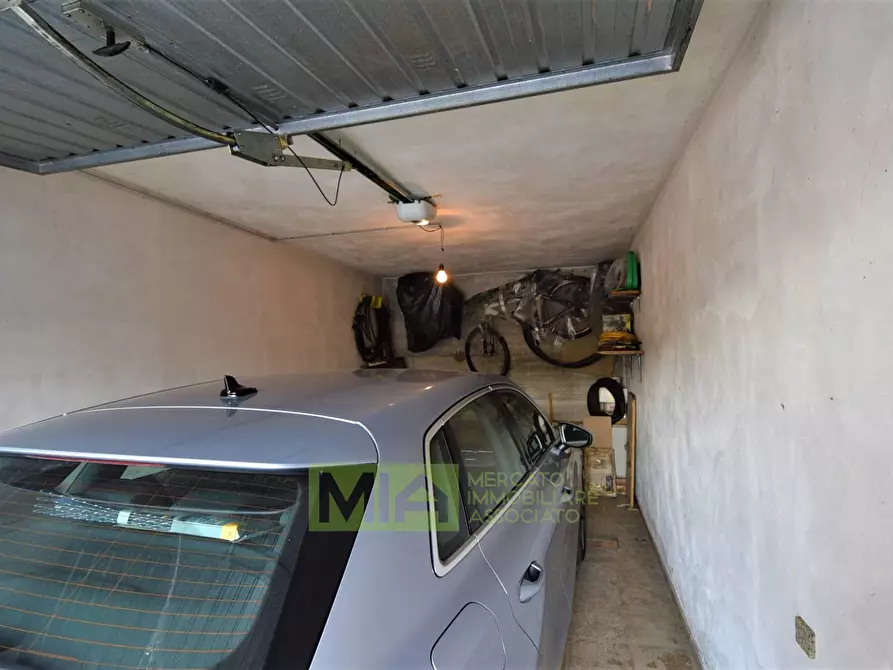 Immagine 20 di Appartamento in vendita  in Via Roma a Amandola