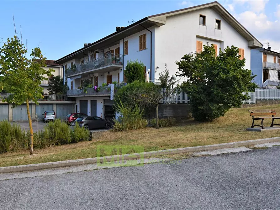 Immagine 21 di Appartamento in vendita  in Via Roma a Amandola