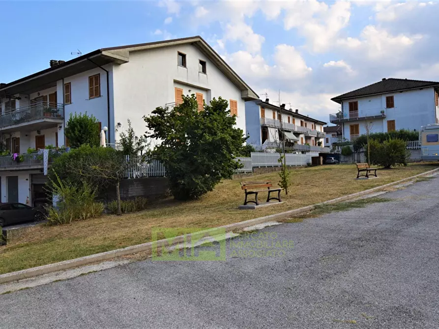 Immagine 22 di Appartamento in vendita  in Via Roma a Amandola