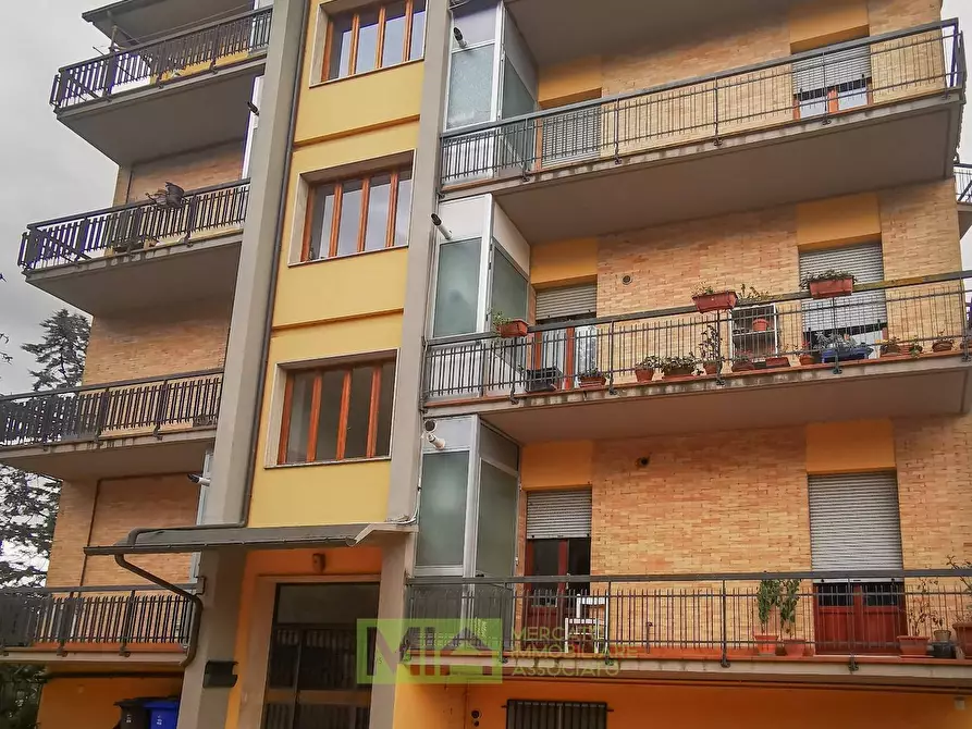 Immagine 1 di Appartamento in vendita  in Via Fabio Filzi a Amandola