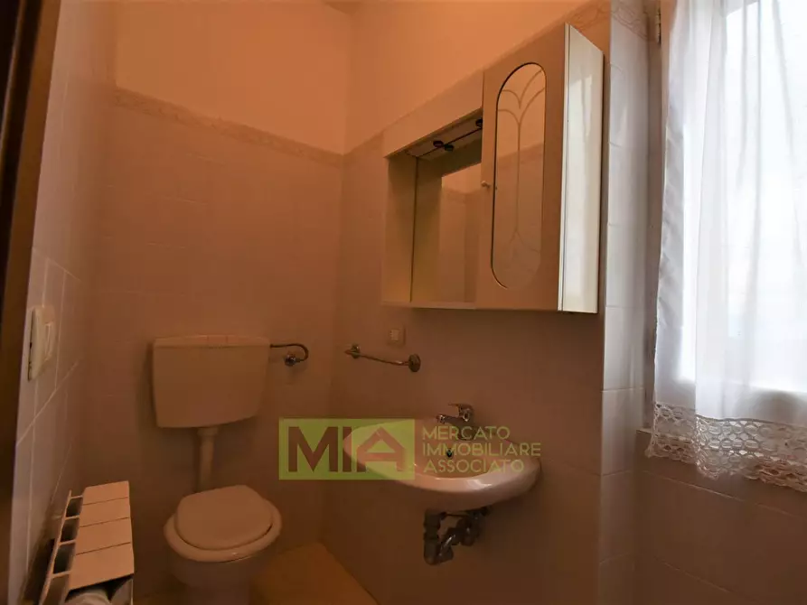 Immagine 19 di Casa indipendente in vendita  in Contrada Morrone a Gualdo