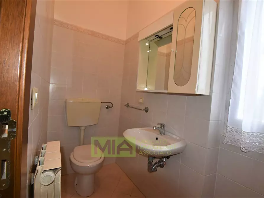 Immagine 20 di Casa indipendente in vendita  in Contrada Morrone a Gualdo