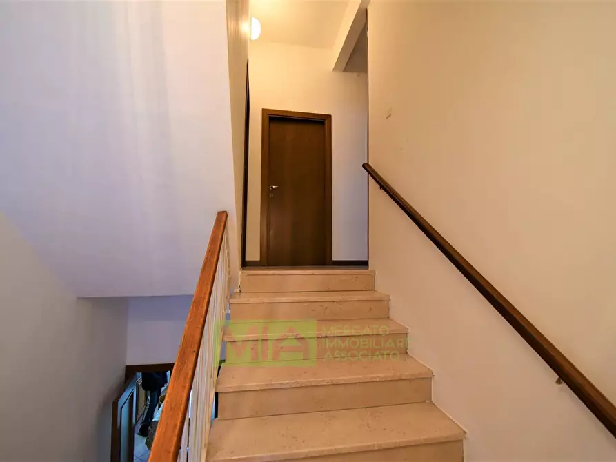 Immagine 21 di Casa indipendente in vendita  in Contrada Morrone a Gualdo