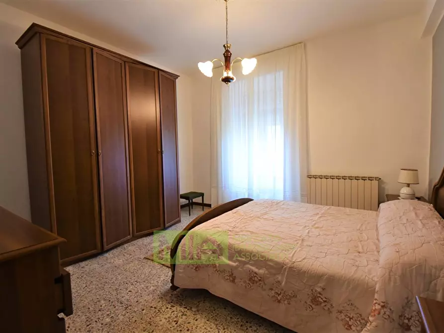 Immagine 25 di Casa indipendente in vendita  in Contrada Morrone a Gualdo