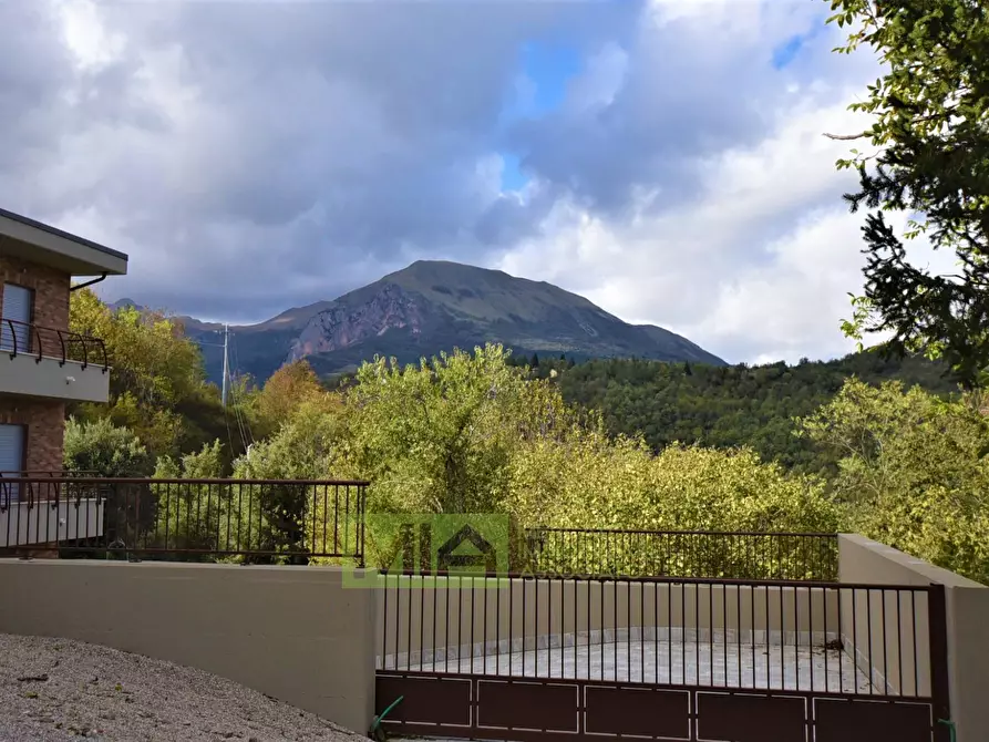 Immagine 25 di Appartamento in vendita  in Via Domenico Sbarra a Montefortino