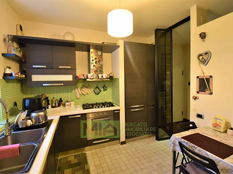 Immagine 10 di Appartamento in vendita  in Via Pignotto a Amandola