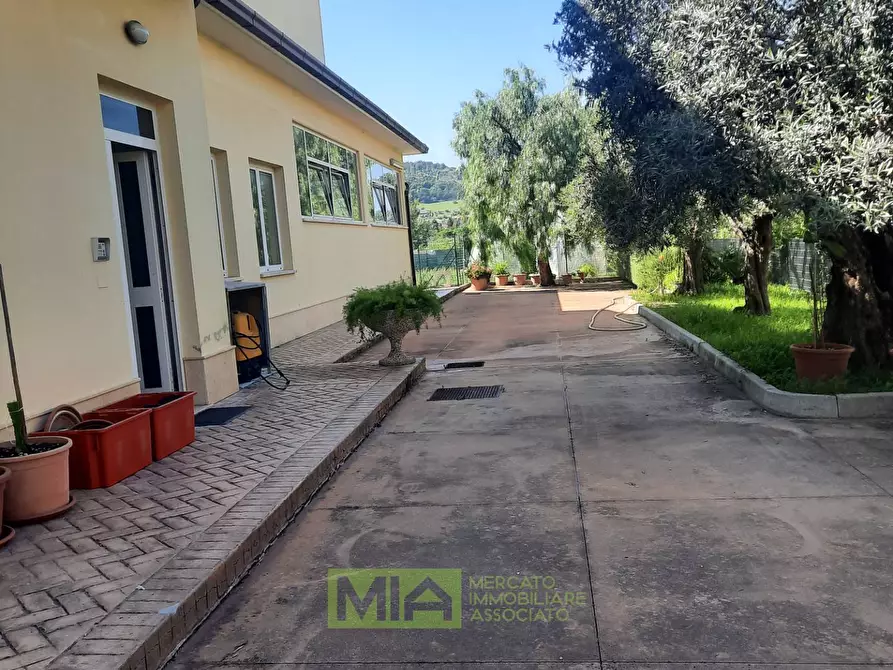 Immagine 3 di Laboratorio in affitto  in via Del lavoro a Pedaso