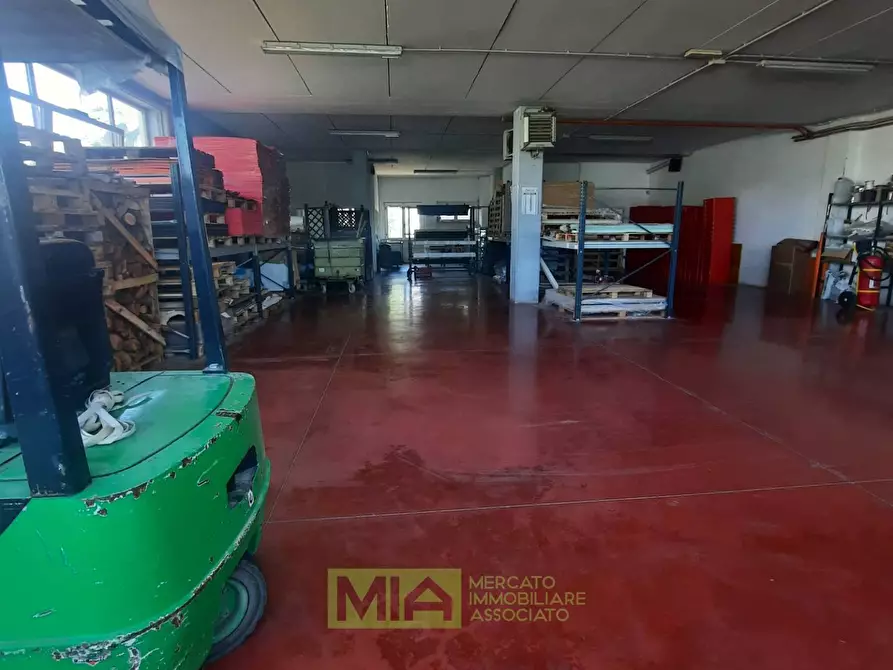 Immagine 5 di Laboratorio in affitto  in via Del lavoro a Pedaso