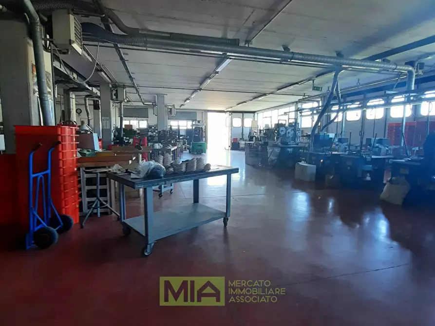 Immagine 9 di Laboratorio in affitto  in via Del lavoro a Pedaso