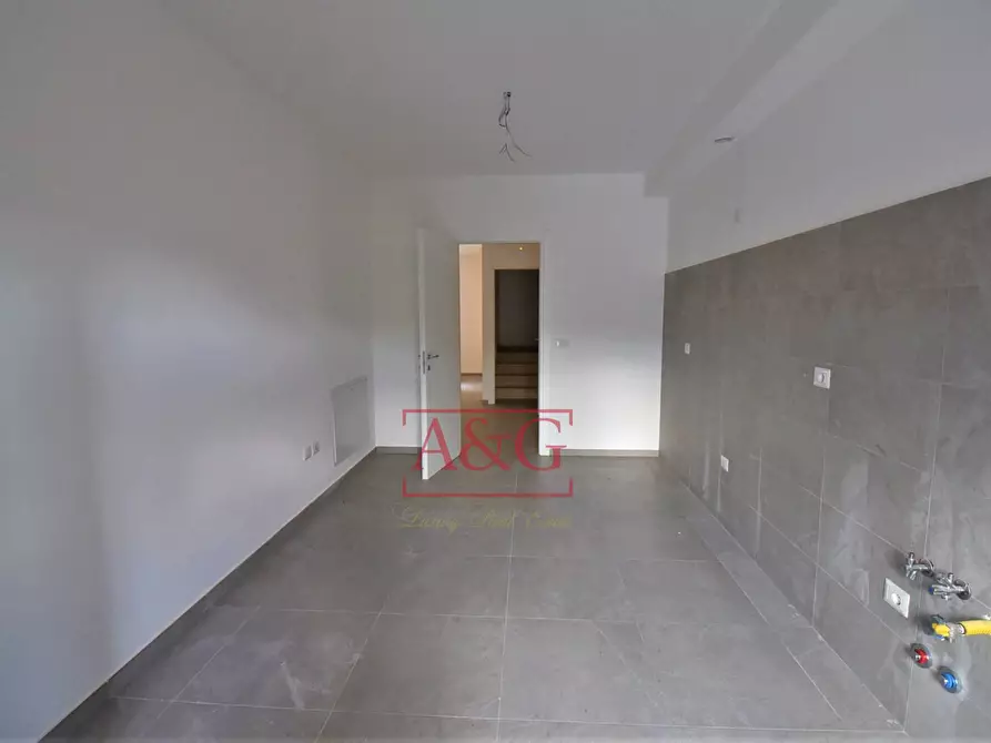 Immagine 5 di Villetta a schiera in vendita  in Via Domenico Sbarra a Montefortino