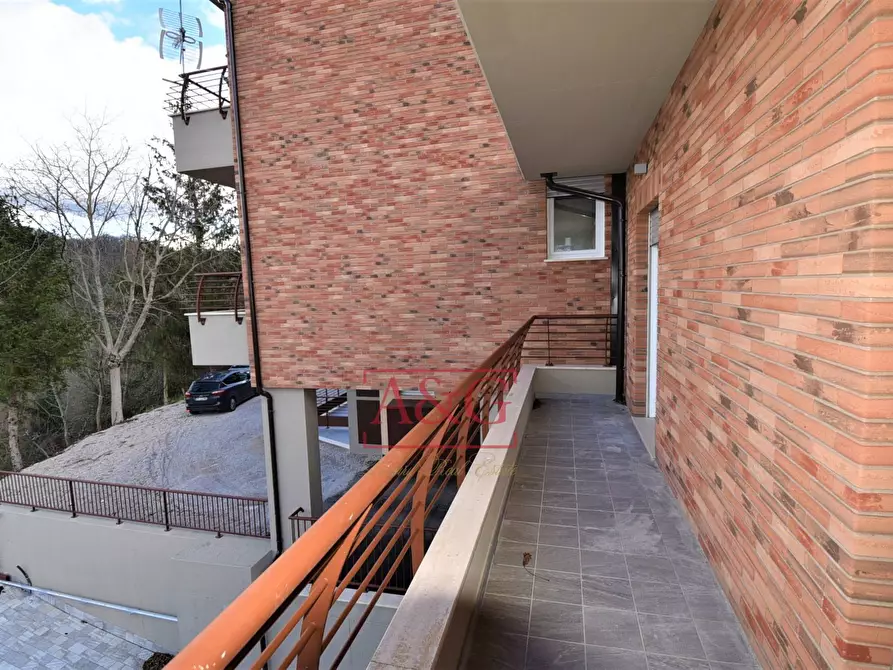 Immagine 27 di Villetta a schiera in vendita  in Via Domenico Sbarra a Montefortino