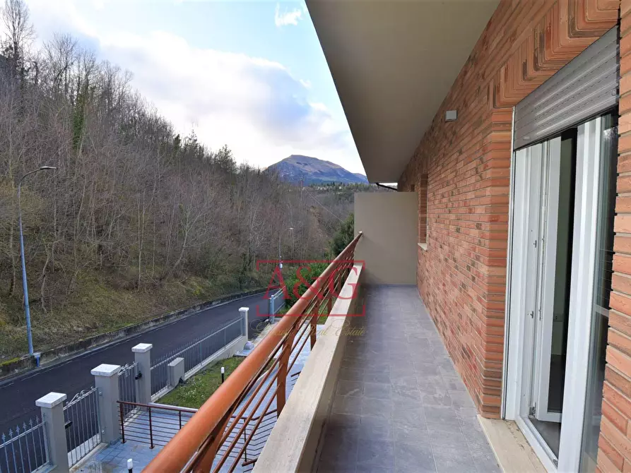 Immagine 28 di Villetta a schiera in vendita  in Via Domenico Sbarra a Montefortino