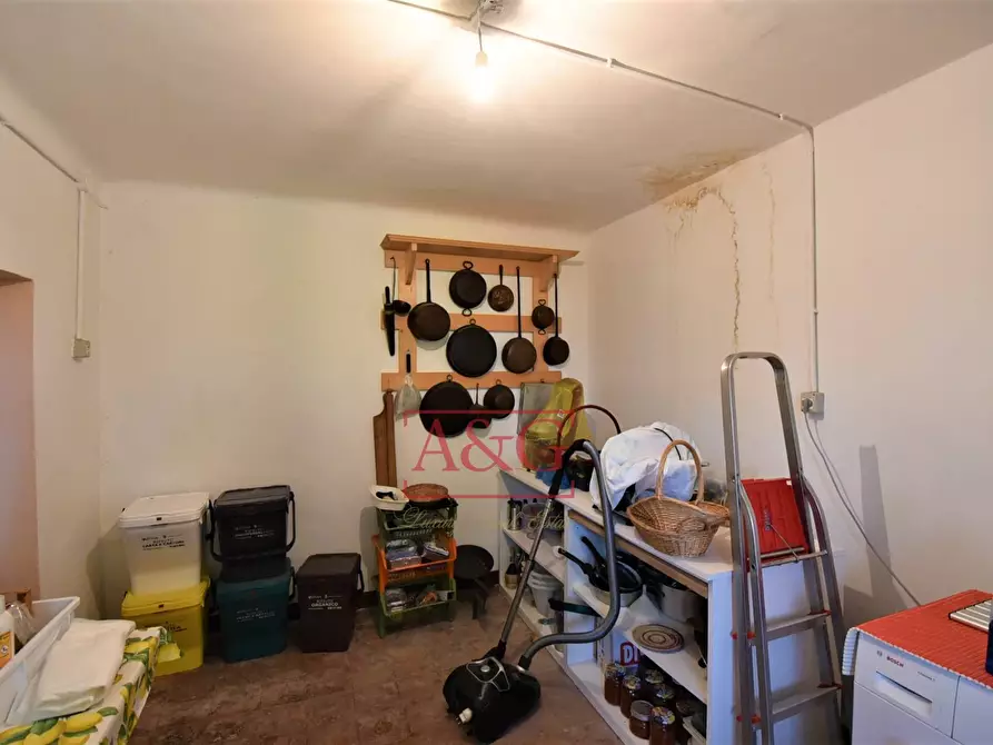 Immagine 16 di Casa indipendente in vendita  in Via Pozzo a Falerone