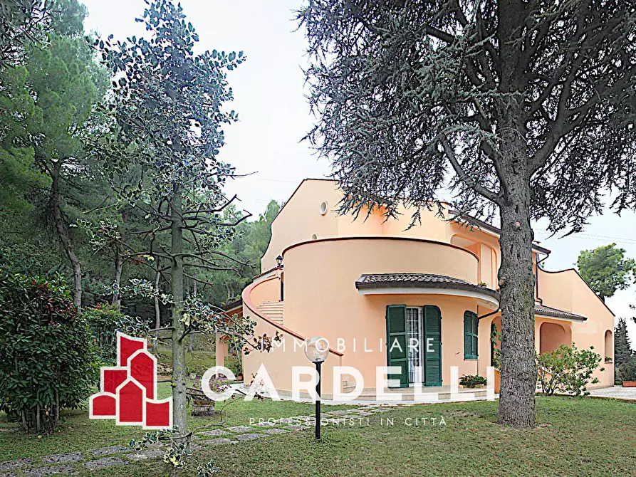Immagine 1 di Casa bifamiliare in vendita  in Contrada Asola a Civitanova Marche