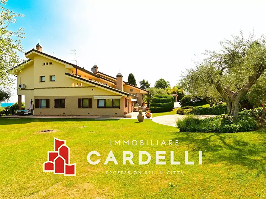 Immagine 5 di Villa in vendita  in C.da Castelletta a Civitanova Marche