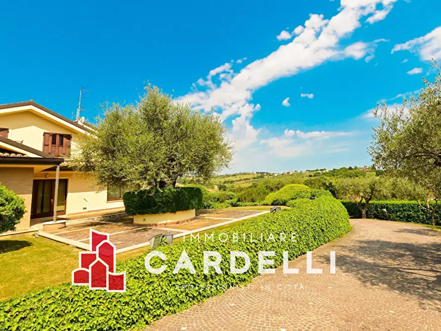 Immagine 4 di Villa in vendita  in C.da Castelletta a Civitanova Marche