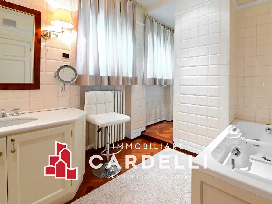 Immagine 25 di Villa in vendita  in C.da Castelletta a Civitanova Marche