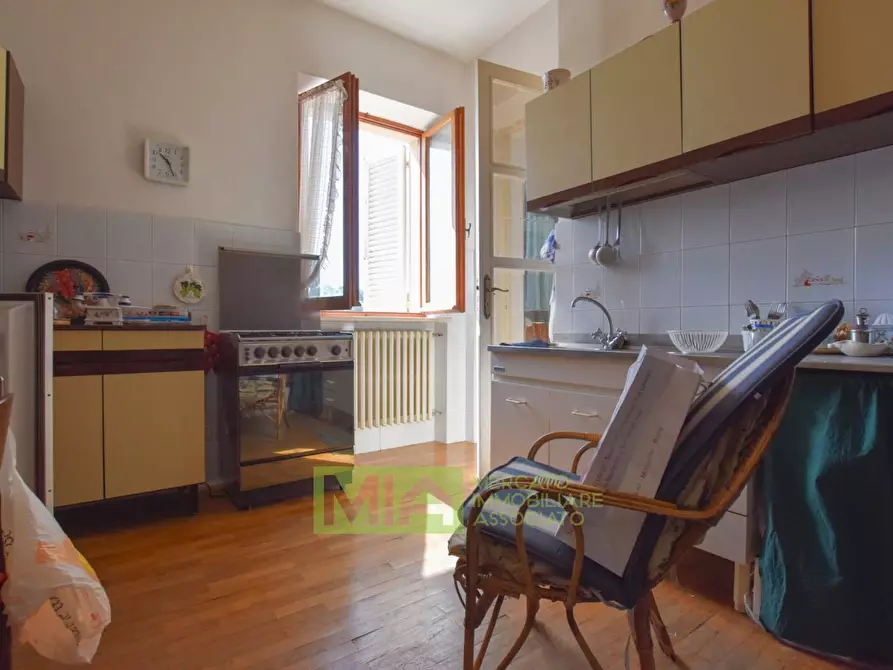 Immagine 3 di Appartamento in vendita  in Via Pignotto a Amandola