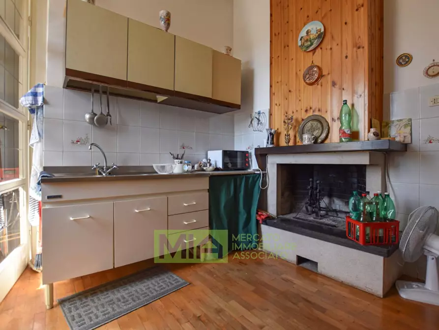 Immagine 4 di Appartamento in vendita  in Via Pignotto a Amandola