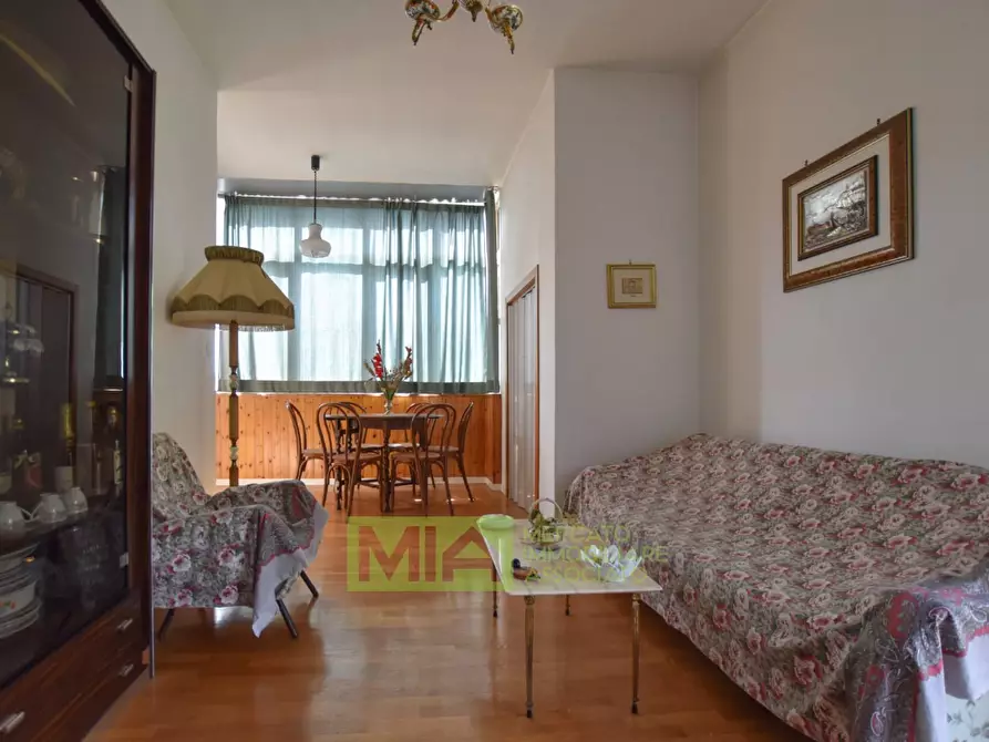 Immagine 8 di Appartamento in vendita  in Via Pignotto a Amandola