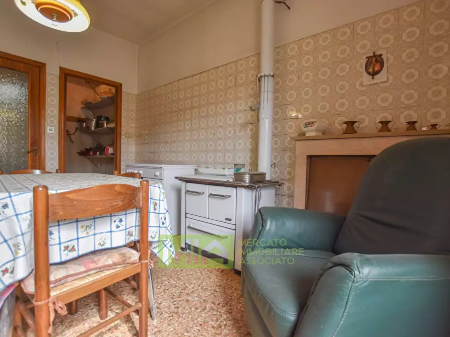 Immagine 14 di Appartamento in vendita  in Via Vittorio Emanuele II a Montelparo