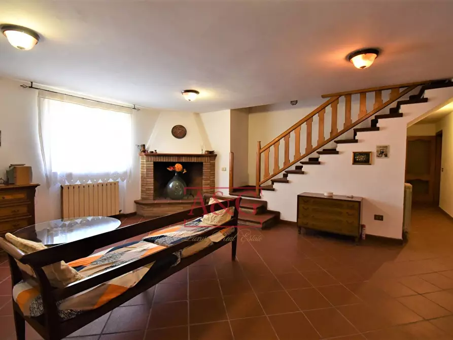 Immagine 22 di Villa in vendita  in Via Del Monte a Smerillo