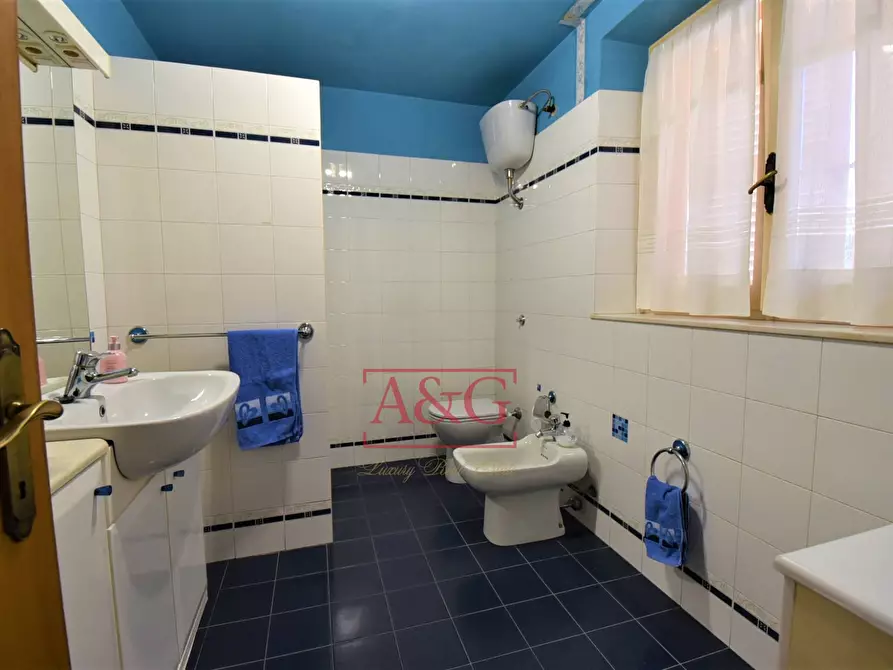 Immagine 26 di Villa in vendita  in Via Del Monte a Smerillo