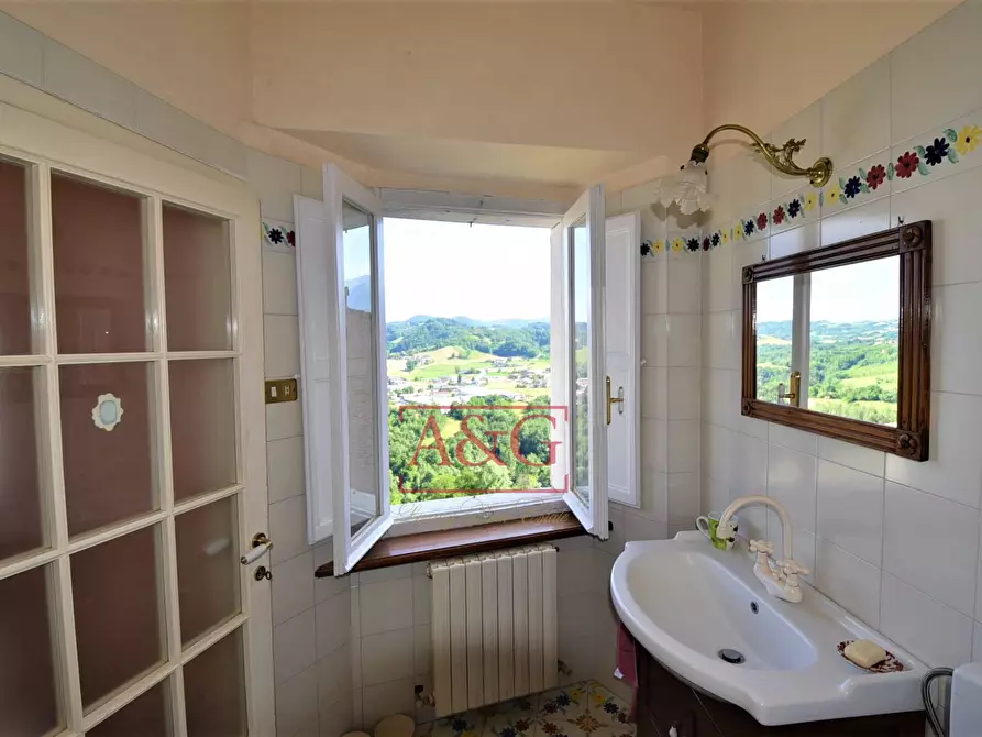 Immagine 17 di Casa indipendente in vendita  in Via Indipendenza a Amandola