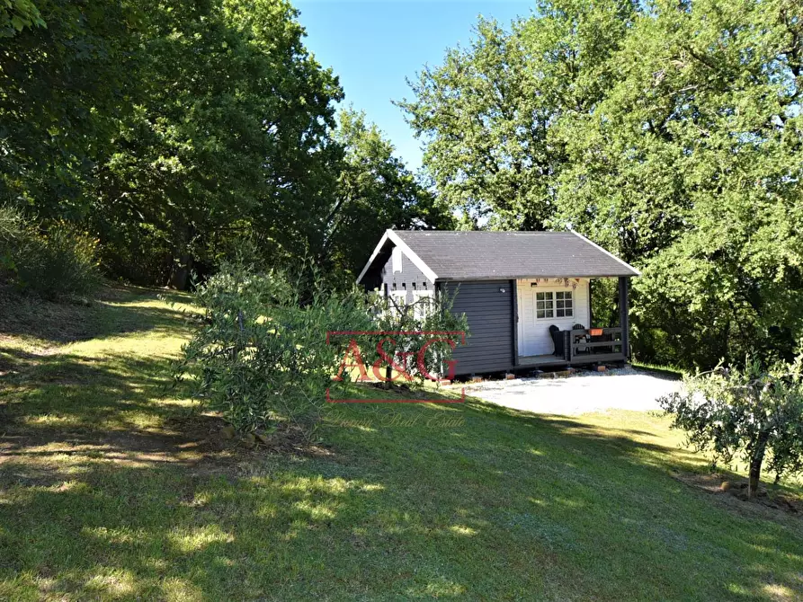 Immagine 27 di Rustico / casale in vendita  in Contrada SANT'IPPOLITO a Amandola