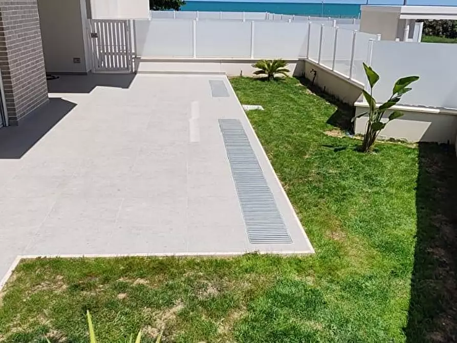 Immagine 2 di Appartamento in vendita  in Viale dei Pini a Altidona