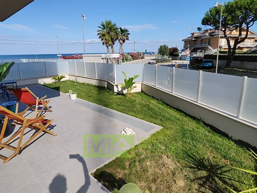 Immagine 6 di Appartamento in vendita  in Viale dei Pini a Altidona