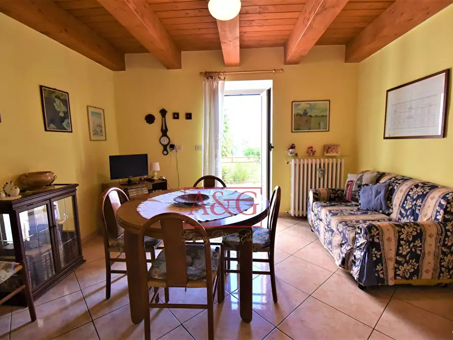 Immagine 5 di Casa bifamiliare in vendita  in Via Cavour a Colli Del Tronto